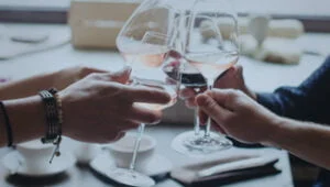 Food-and-Wine-Travel-Guide-320x181